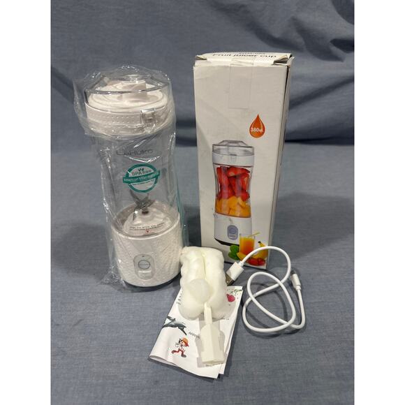 Portable Blender Personal Size, Smoothie Shake with Six Blades- WHITE - Picture 2 of 3